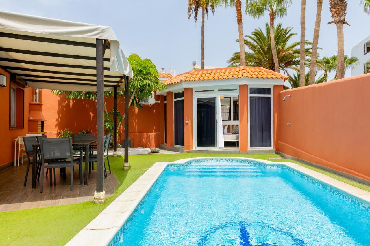 Villa With A Private Swimming Pool 칼라오살바헤 외부 사진